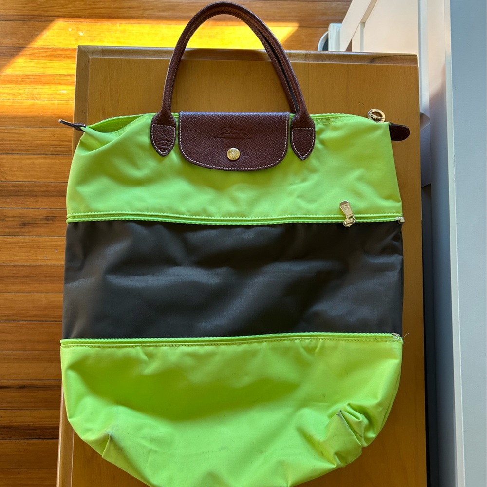 2-tone Longchamp tote